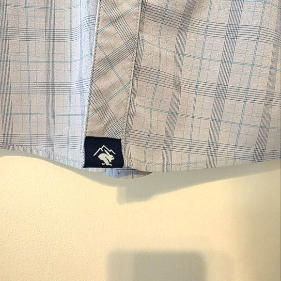 Men's Rabbit Light Blue High Country Short Sleeve Running Shirt - Picture 4 of 6